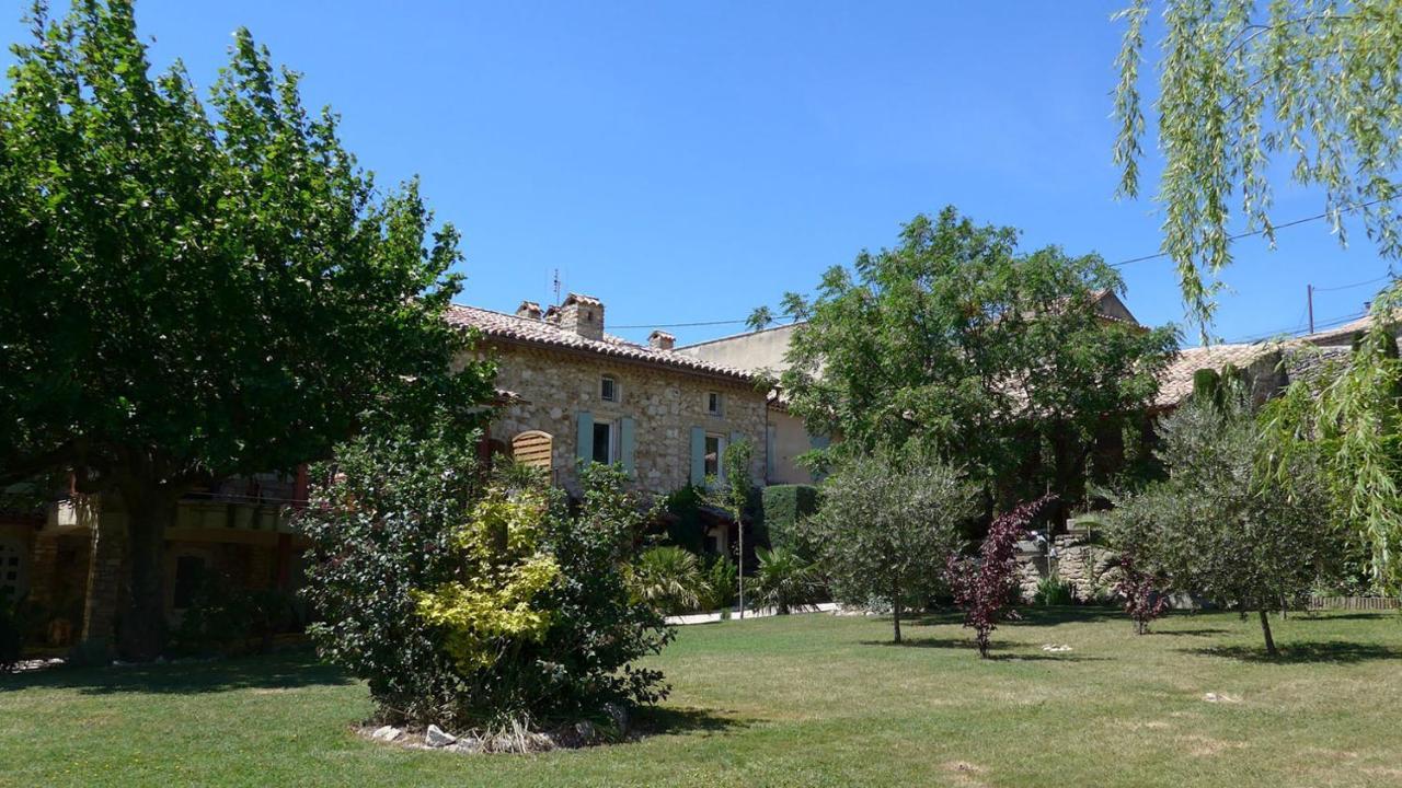 Gites Au Chateau Des Estubiers Les Granges-Gontardes Экстерьер фото