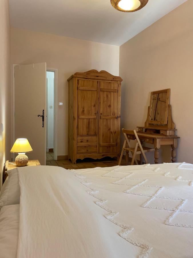 Gites Au Chateau Des Estubiers Les Granges-Gontardes Экстерьер фото