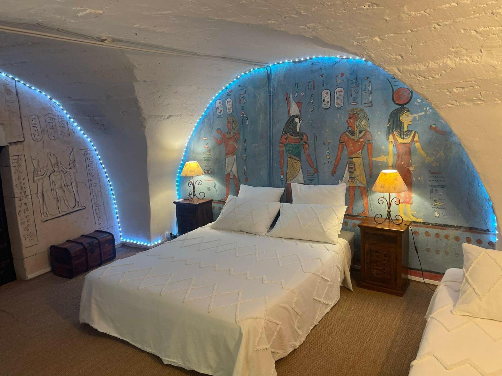 Gites Au Chateau Des Estubiers Les Granges-Gontardes Экстерьер фото