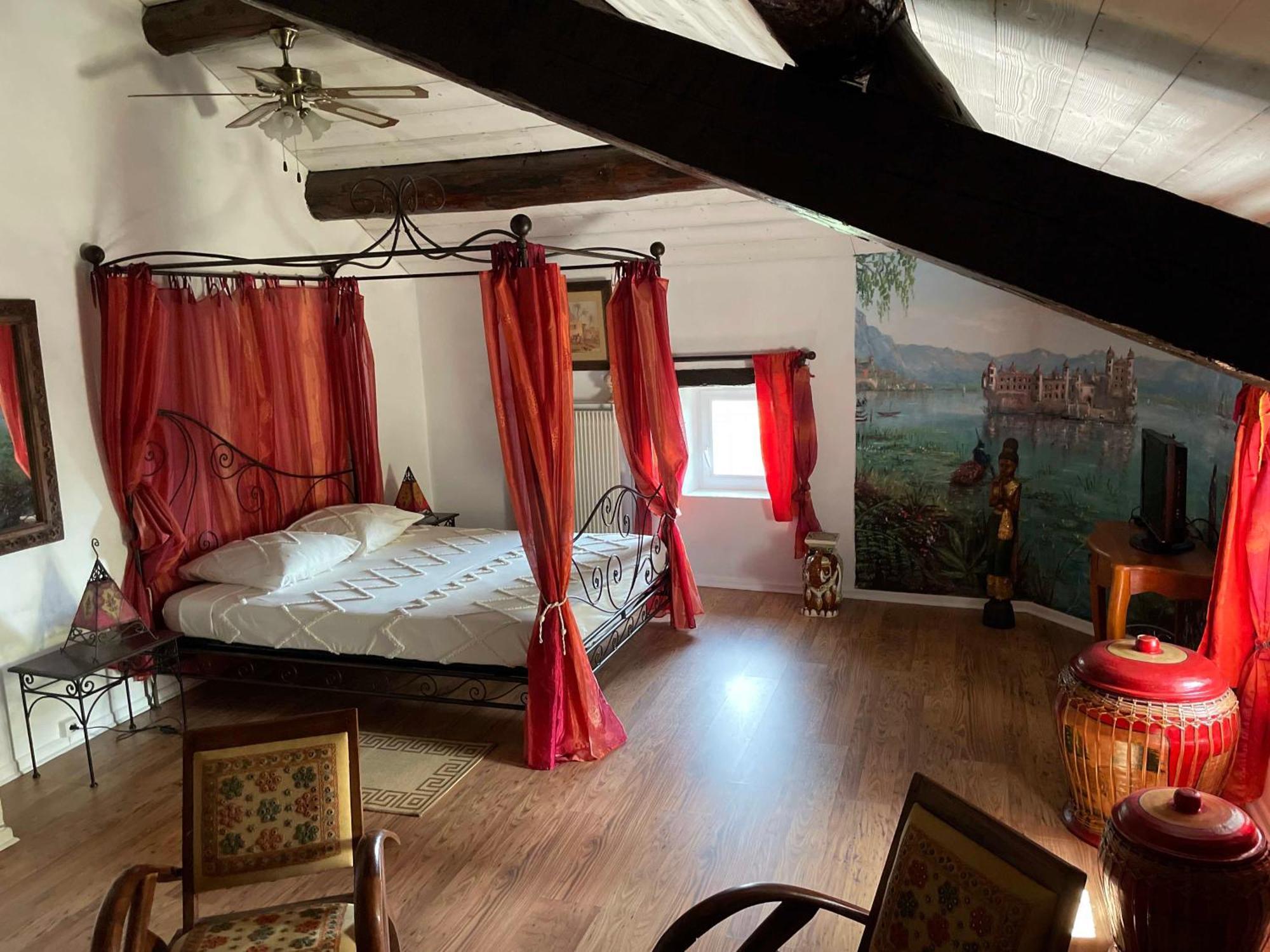 Gites Au Chateau Des Estubiers Les Granges-Gontardes Экстерьер фото